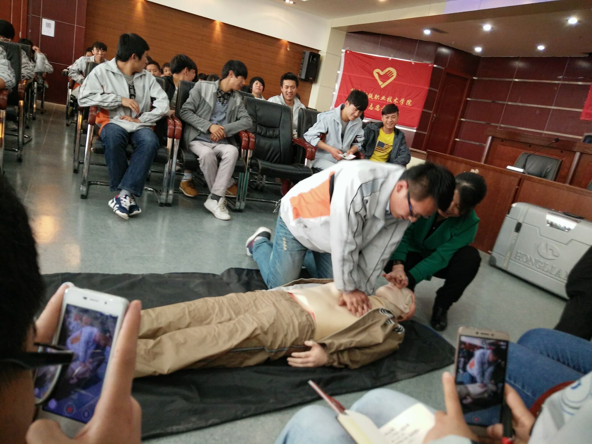 新闻5.jpg