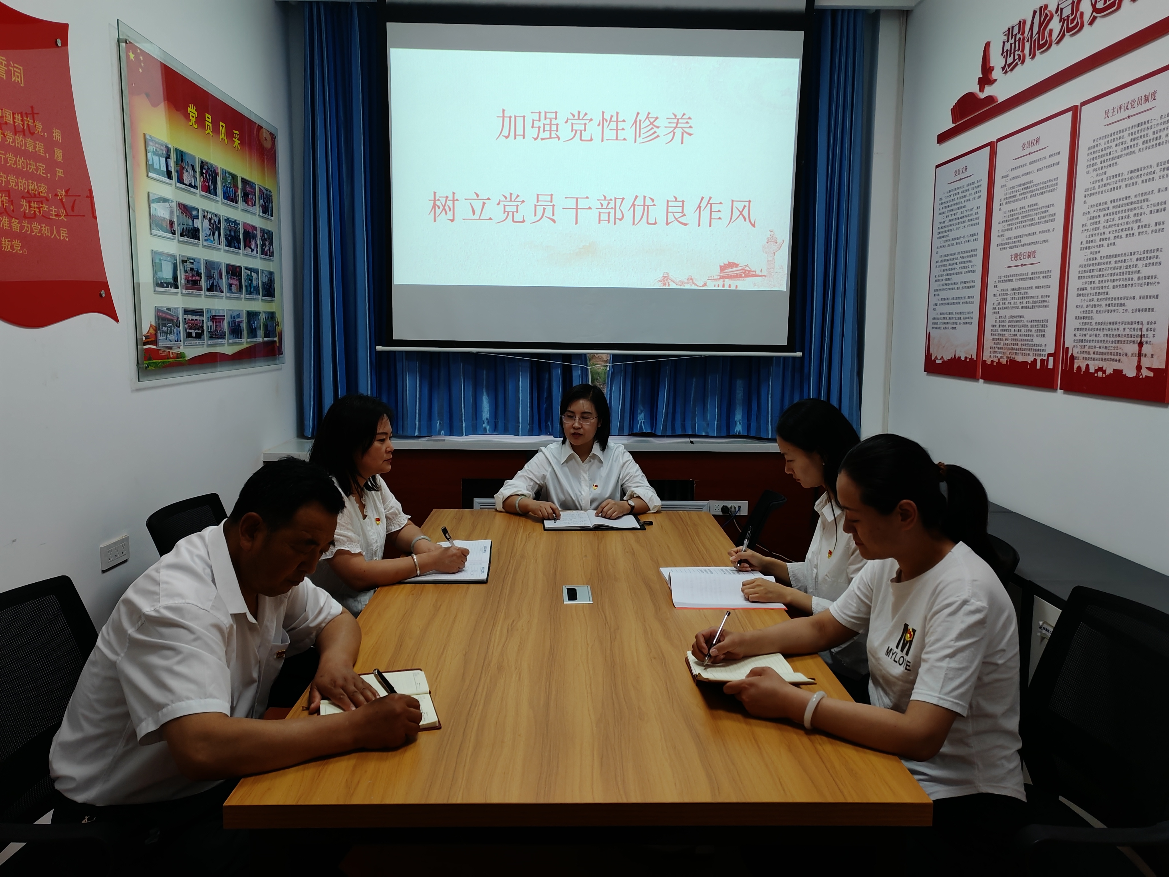 图片2.jpg 图片2.jpg