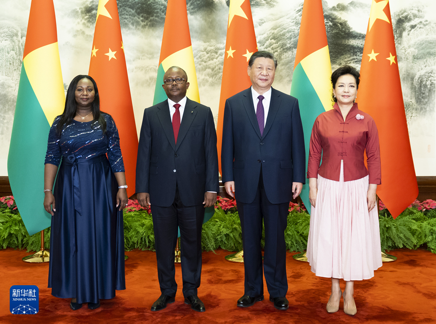 26.6.习近平同几内亚比绍总统恩巴洛会谈.jpg