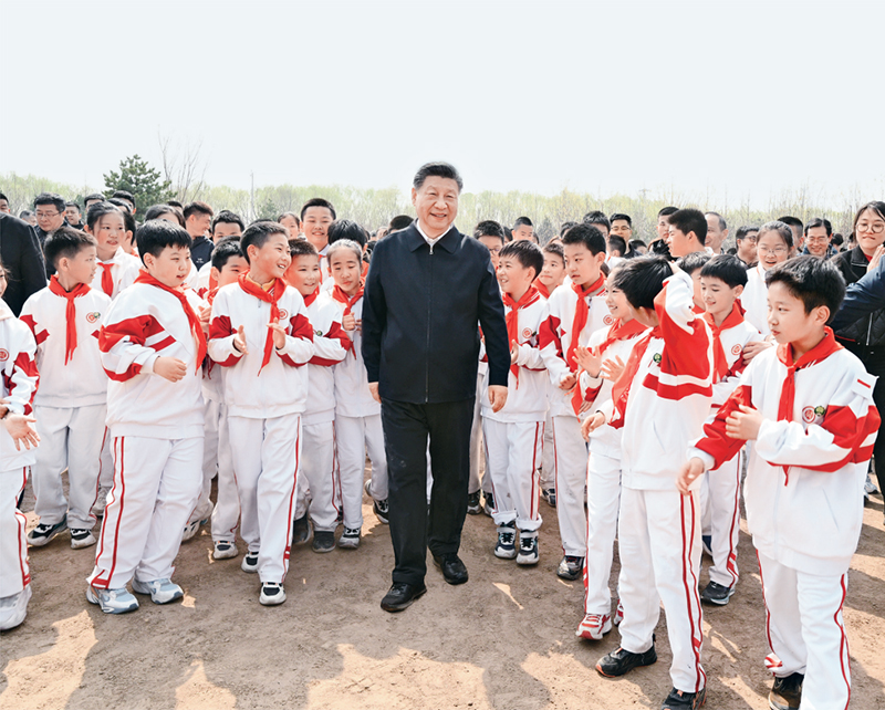 5.2024年4月3日，到北京市通州区潞城镇参加首都义务植树活动.jpg