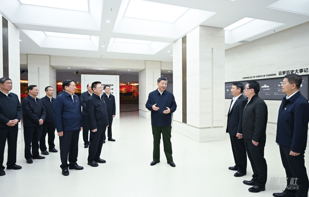 65.3.习近平在湖北考察调研.jpeg