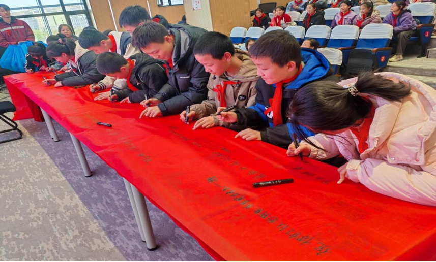 4.1.张家川县红会照片1.png