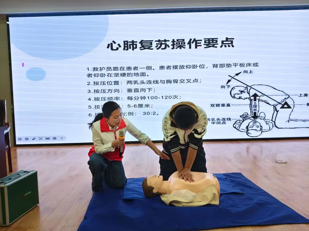 岷县：三抓三促·主动创稳 共筑安全防线 共建美好校园.jpg
